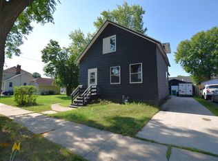 1268 Harvey St, Green Bay, WI 54302
