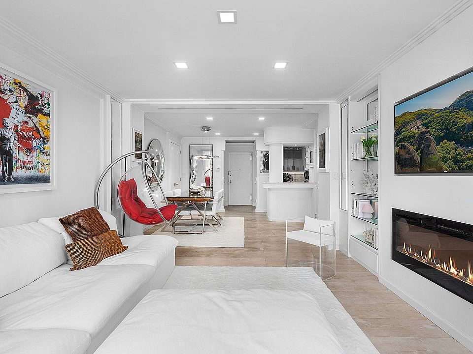 1st image of 117 E 57th St APT 20G