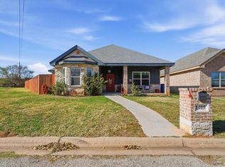 1405 Skinney Dr, Sweetwater, TX 79556