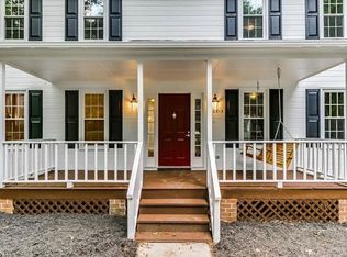 10812 Drayton Rd, Chester, VA 23831