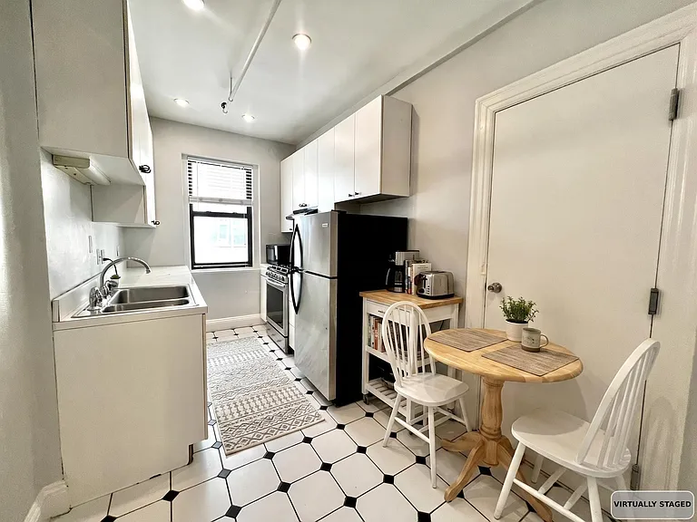 82 Jersey St #31 — Photo 5