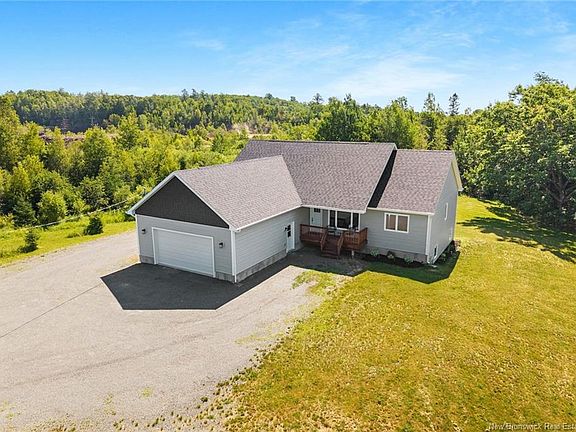 2nd image of 12 Acadia Ln