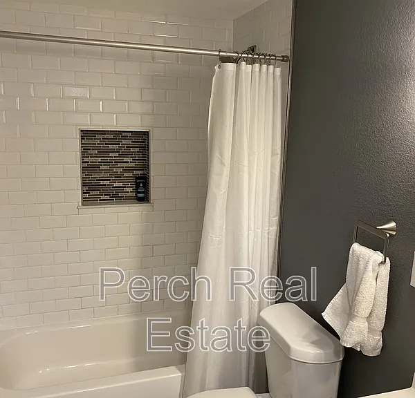 1550 Tabor St #A — Photo 4