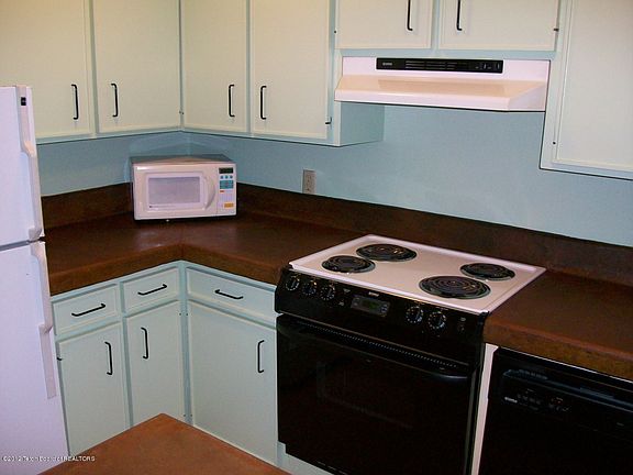 3rd image of 7170 N Rachel Way #11-B