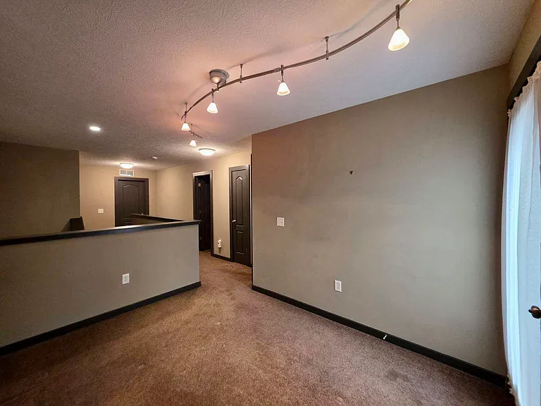117 N Howard St — Photo 7