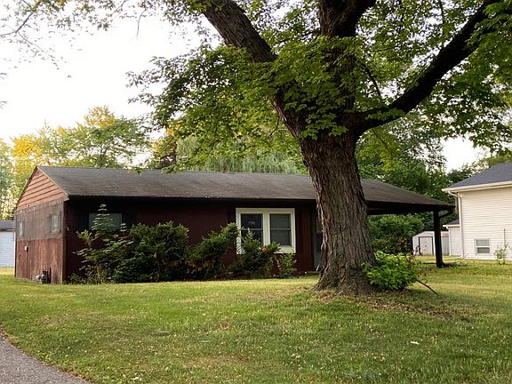 3rd image of 2408 Hyde Park Ave