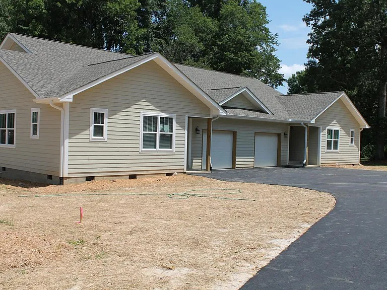 40 Tall Oaks Meadow Dr — Photo 1