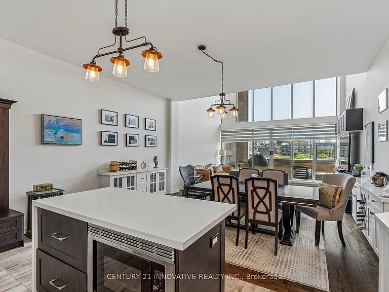 160 Baldwin St #420 — Photo 17