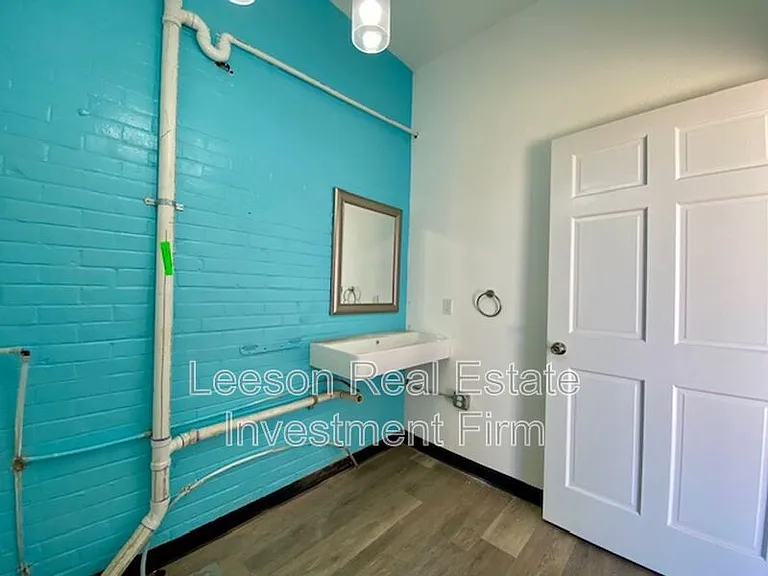 218-228 N Market St #222-N — Photo 12