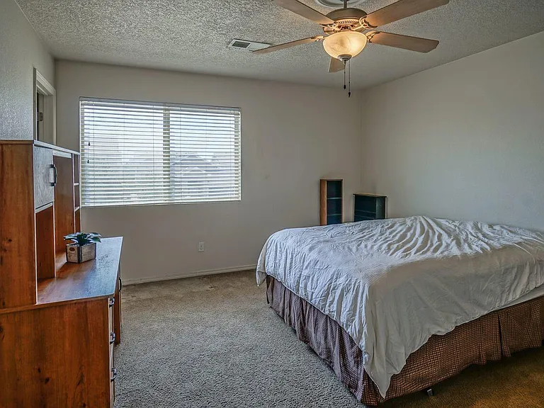 2045 N Ensenada Cir SE — Photo 28