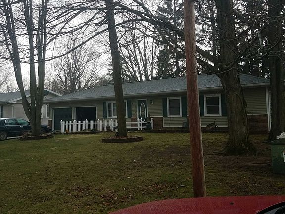 3rd image of 222 Kingsberry Ct
