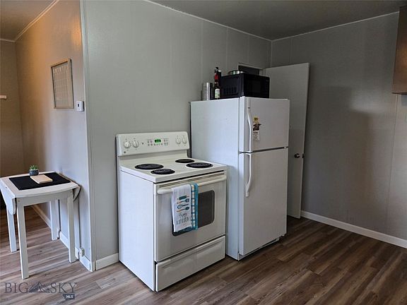 4th image of 3101 Goodwin St