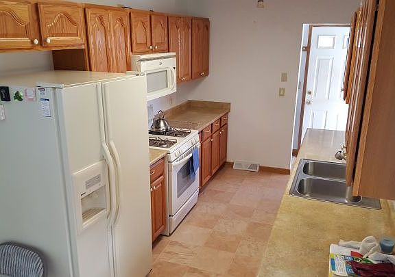 3rd image of 2038 Avenue D