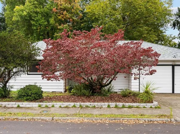 2593 Honeysuckle Way NE, Salem, OR 97301