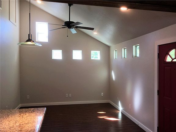 5th image of 5315 Roosevelt Ave #A