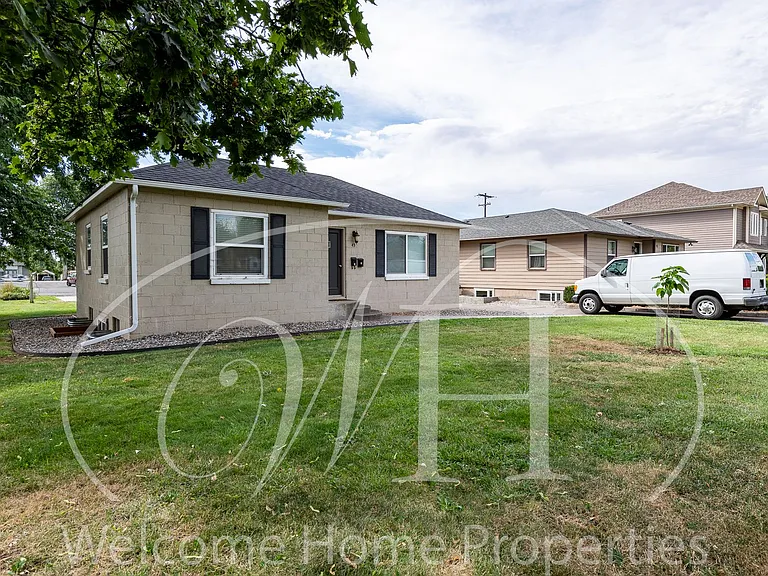 43 NE Ash Ave — Photo 17