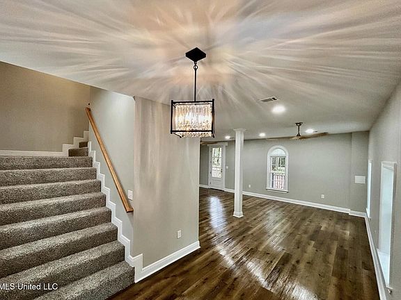 5th image of 1024 Walnut St