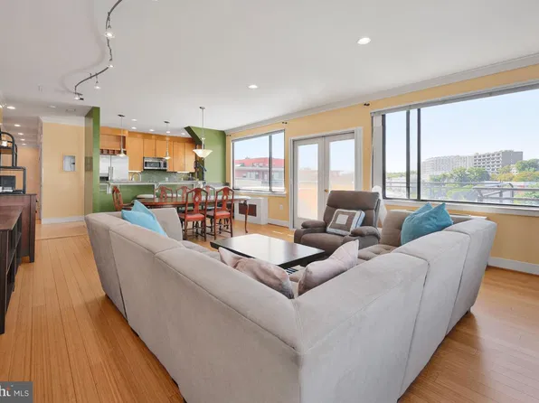 1121 Arlington Blvd APT 1011, Arlington, VA 22209