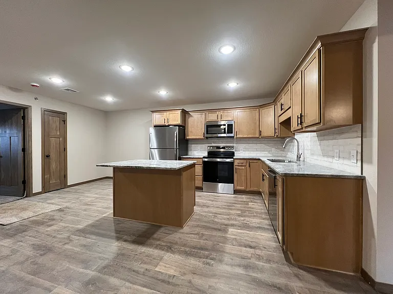 Gateway Place Apartments — Photo 46