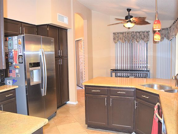 4th image of 9432 W Taro Ln