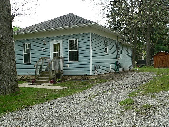 1st image of 303 Railroad St