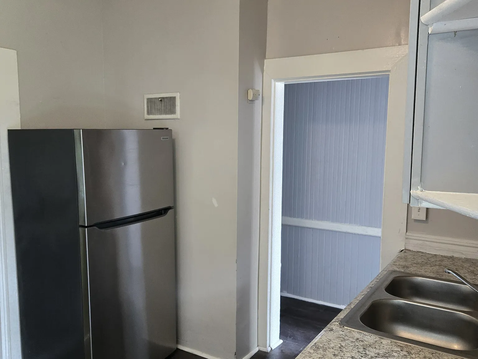 146 Mansion St — Photo 3