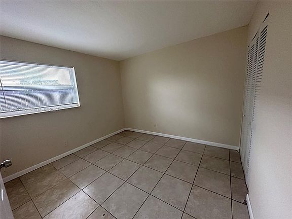 5th image of 146 NW 8th Ave #1