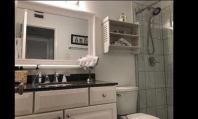 5th image of 1533 Lincoln Way APT 104