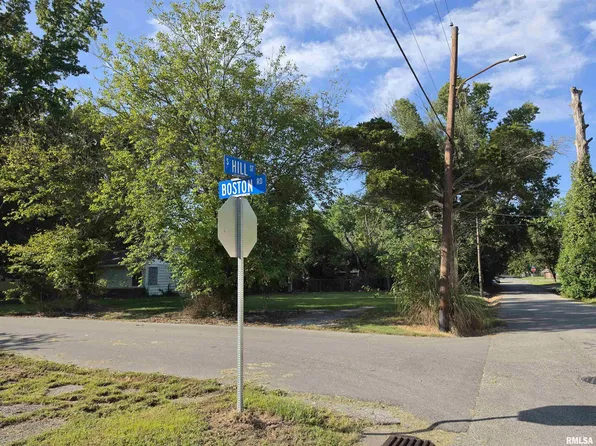 900 Boston Rd, Marion, IL 62959