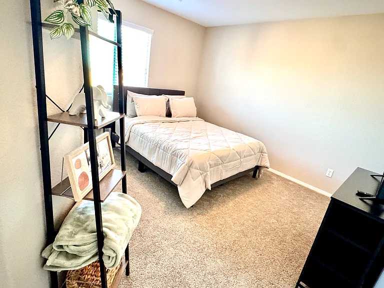 9049 Boston Springs Ave — Photo 1