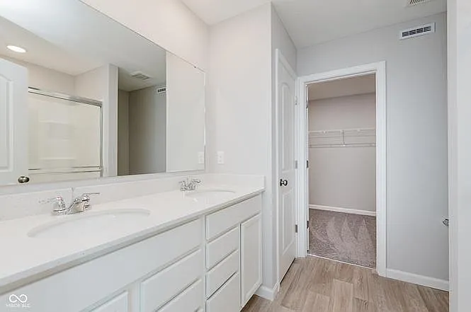 3807 Sterling Dr — Photo 12