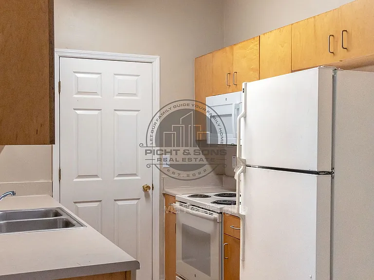2403 Hartsfield Rd #602-1 — Photo 5