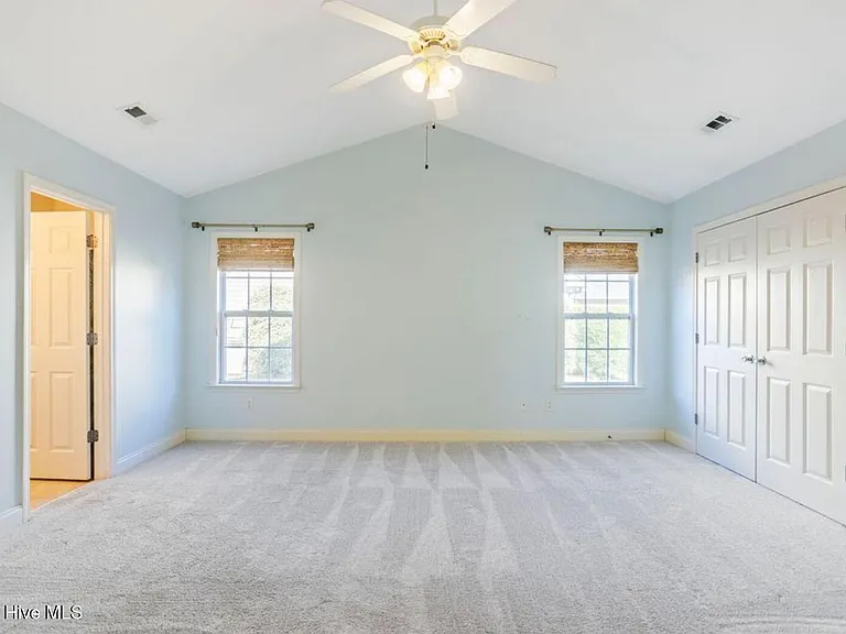8637 Plantation Landing Dr — Photo 11