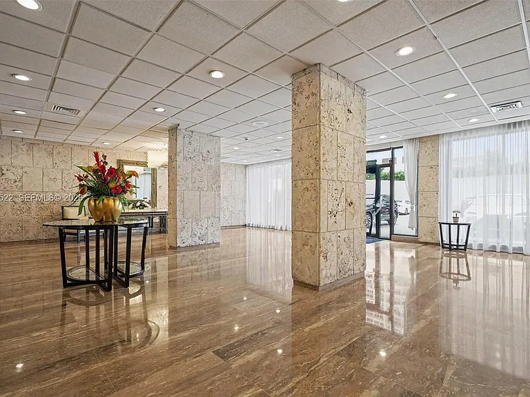 1980 S Ocean Dr #15A — Photo 9
