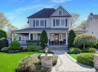 20 Irving Pl, Rockville Centre, NY 11570