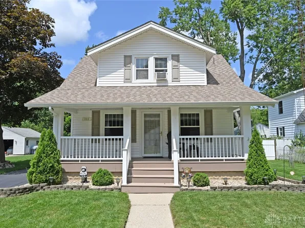111 W Greenview Dr, Dayton, OH 45415