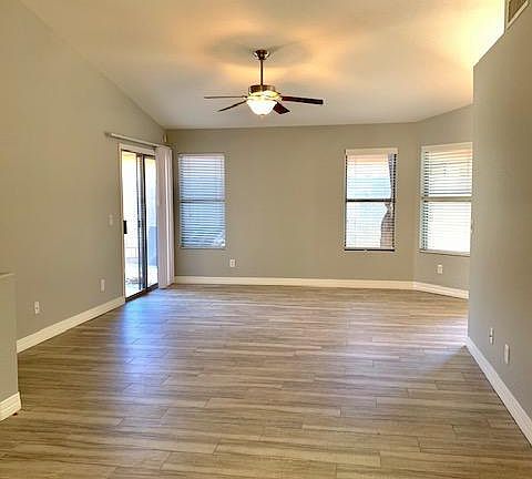 3rd image of 4726 E Abraham Ln