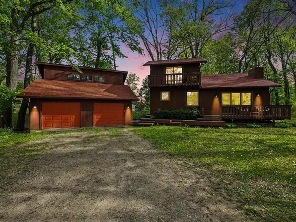 9089 Willow Rd, Willis, MI 48191