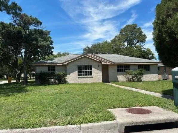 2401 Camino Ct, Texas City, TX 77590