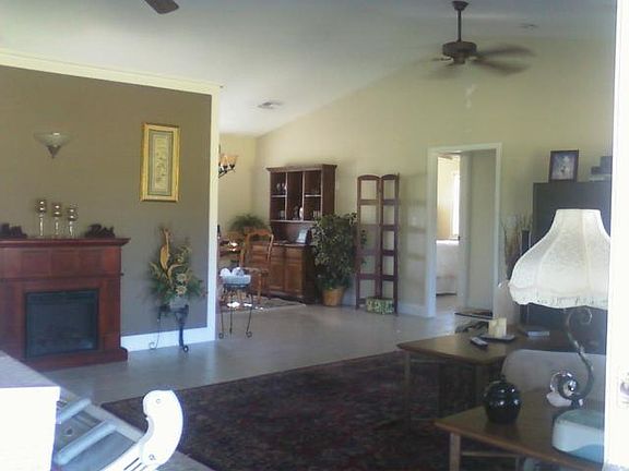 4th image of 4278 Falling Leaf Dr