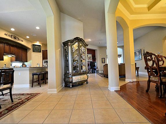 5th image of 9807 Pennymill Dr