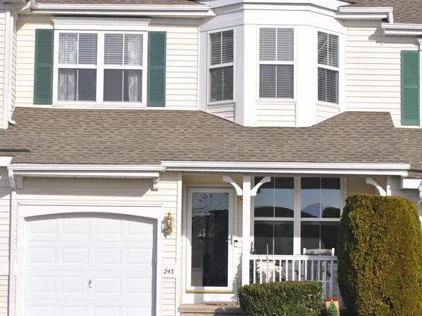 243 Coventry Rd, Chalfont, PA 18914