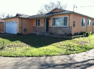 2219 Berks St, Napa, CA 94558