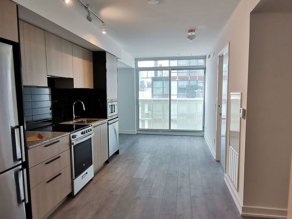 1st image of 501 Yonge St #2103