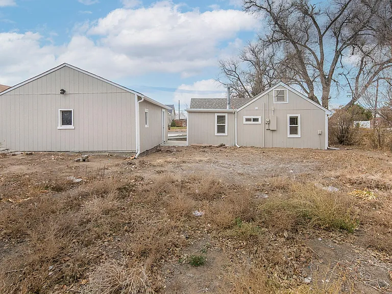 108 S Dorothy Ave — Photo 24