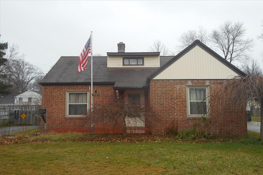 1st image of 23181 Clifford Dr