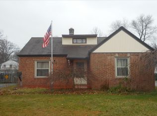 23181 Clifford Dr, North Olmsted, OH 44070