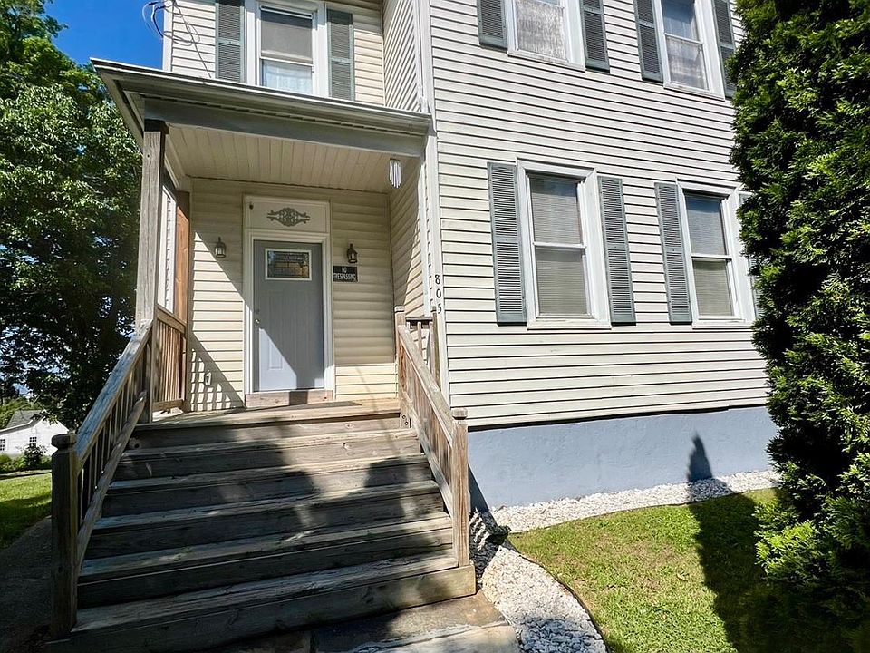 1st image of 805 Pierce St