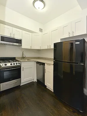 Rented by Cooper & Cooper Real Estate | media 15