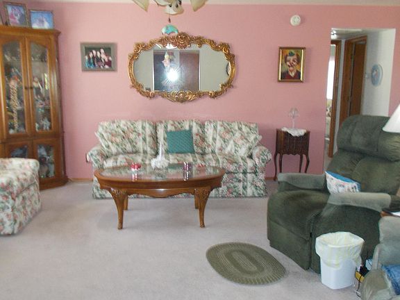 5th image of 1371 Bentley Blvd